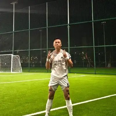 万怡